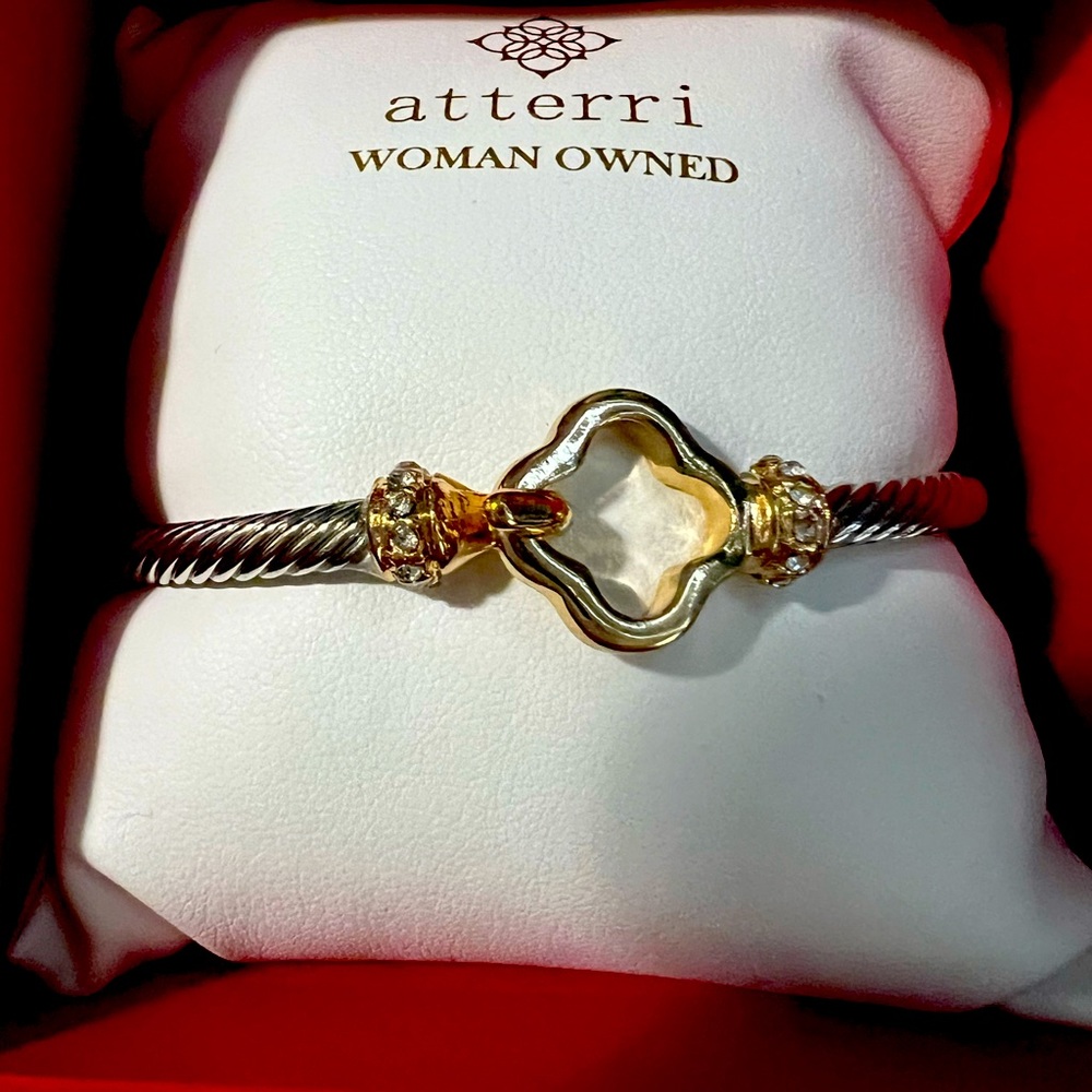 Gorgeous Bracelet - Brand New